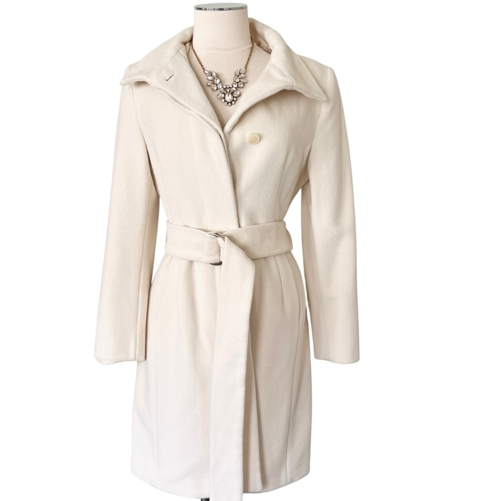 CALVIN KLEIN Cream Wool Blend Trench Coat Size 2 Buckle Waits and Neck